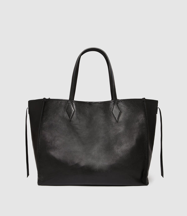 Chameleon 41 Marianne Black