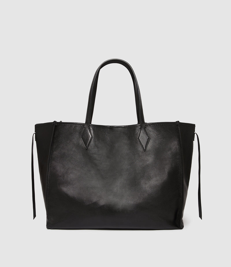 Chameleon 41 Marianne Black