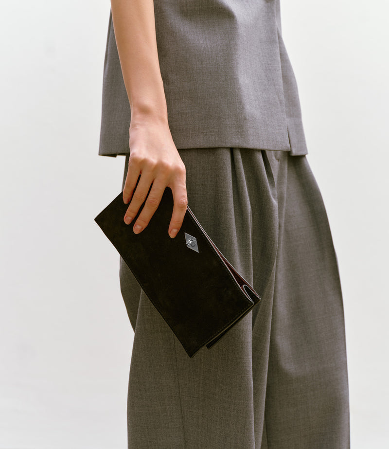 Ease 20 Buttery Suede Black