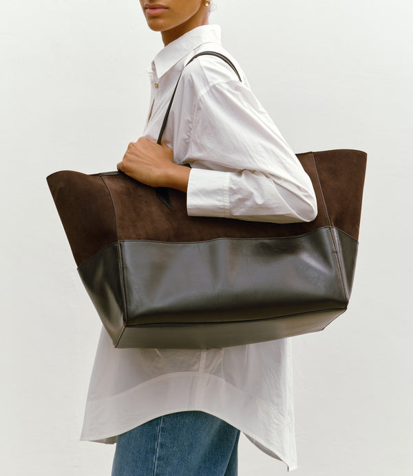 Incognito Large Elvis Cacao with Suede Chocolate