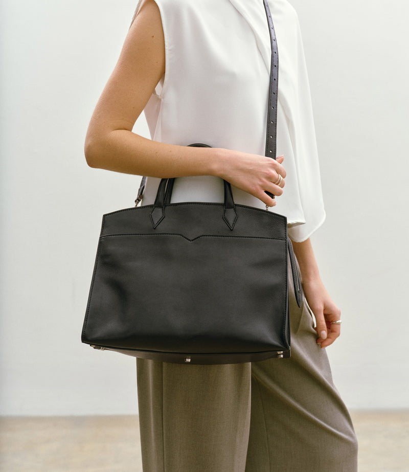 Pendulum 36 Marianne Black