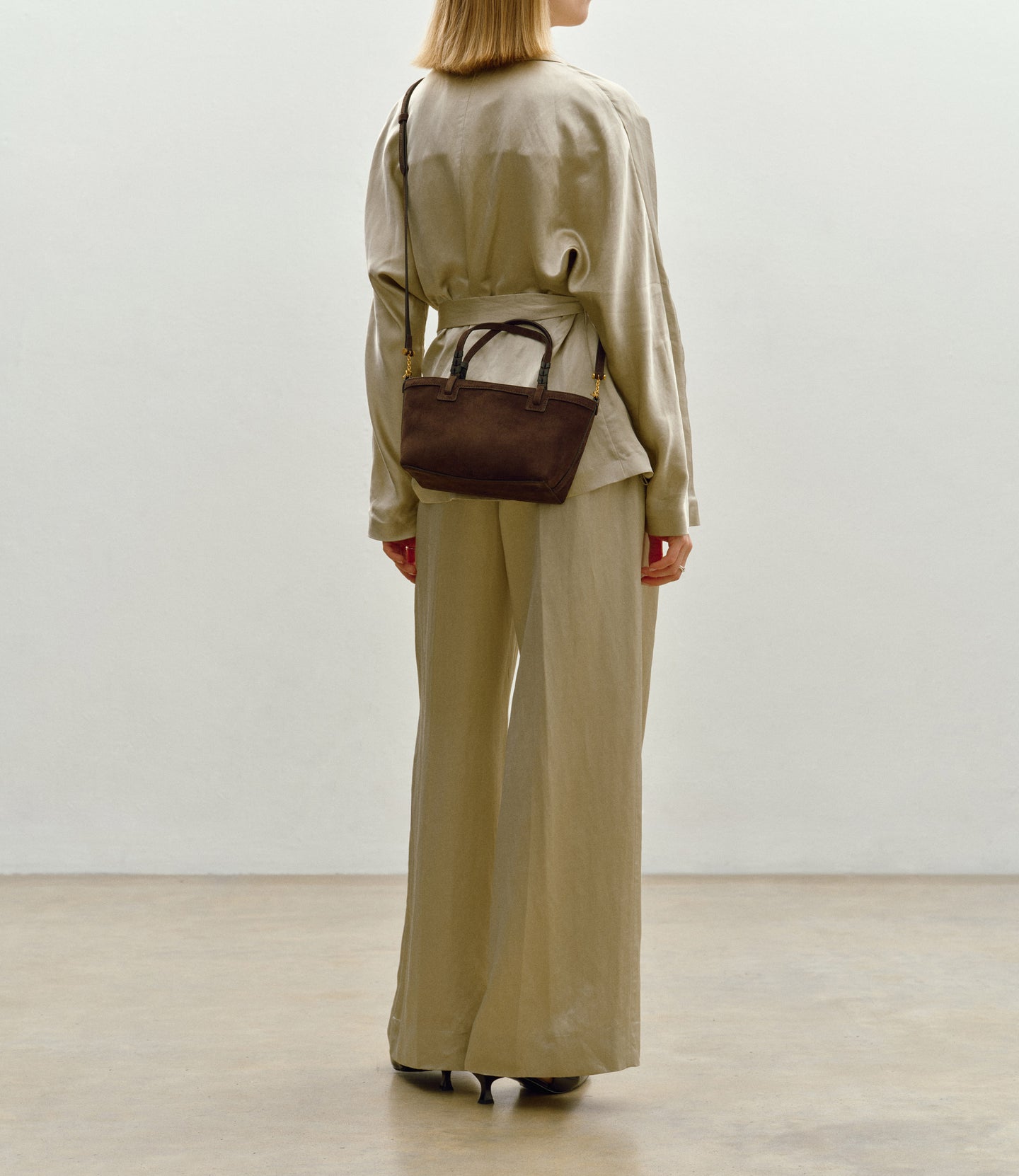 Cala 21 Suede Chocolate