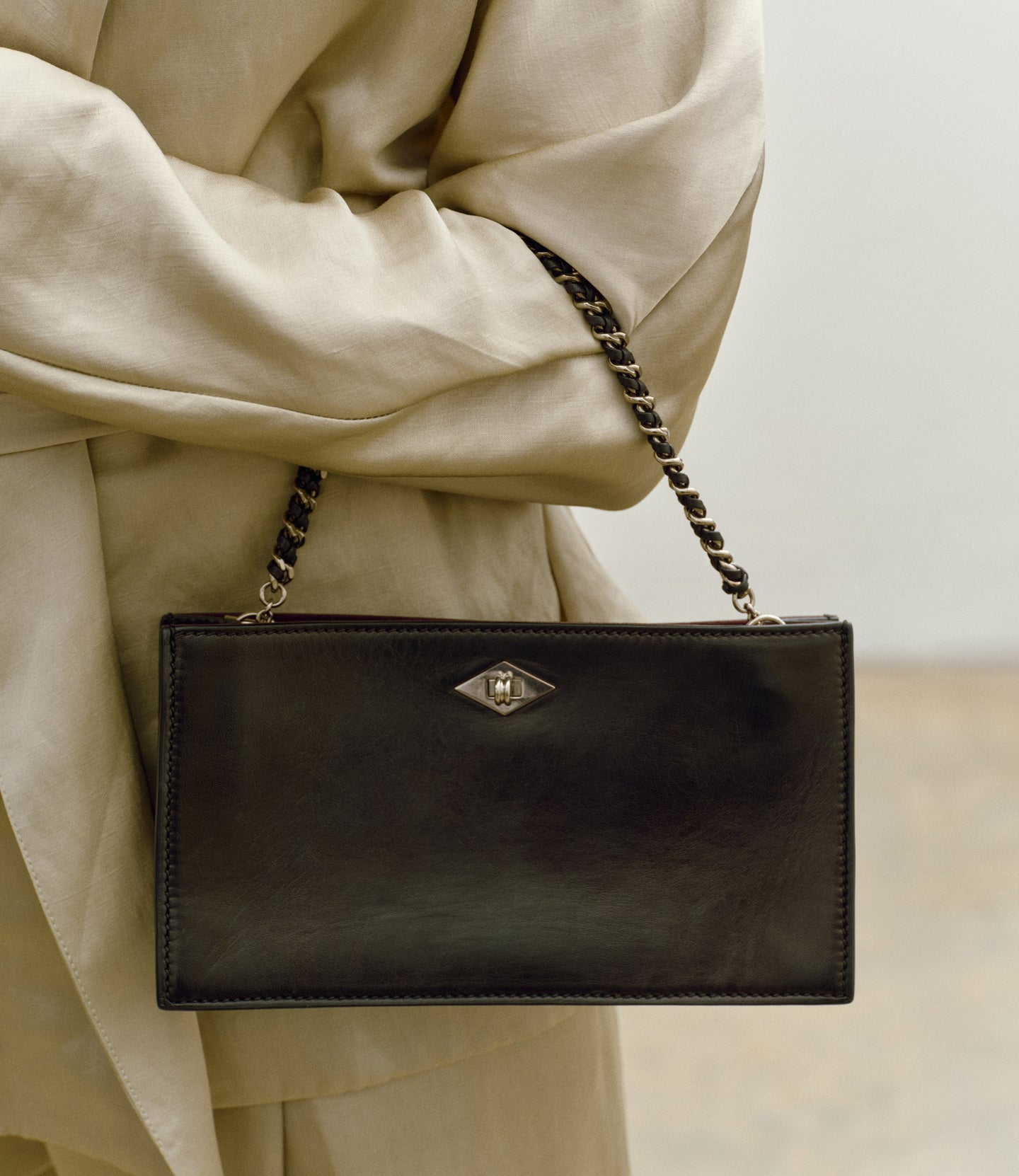 Small Chain Strap Elvis Black with Silver Hardware