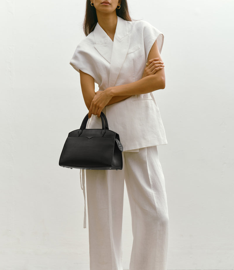 Pendulum 30 Buttery Nappa Black