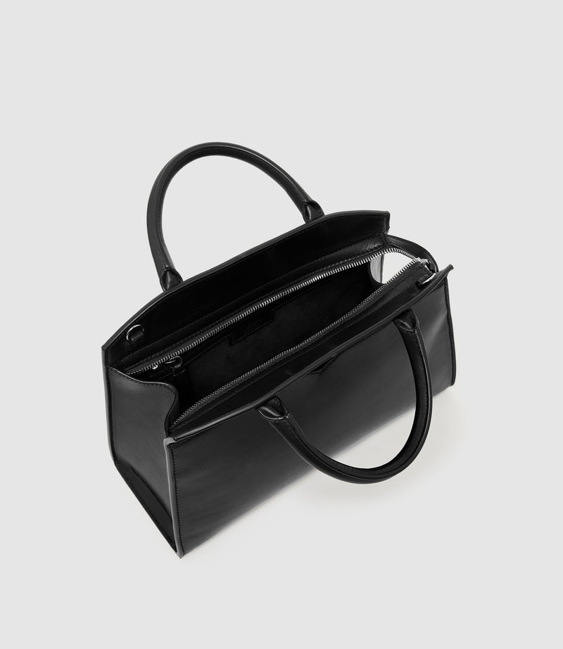 Pendulum 30 Buttery Nappa Black