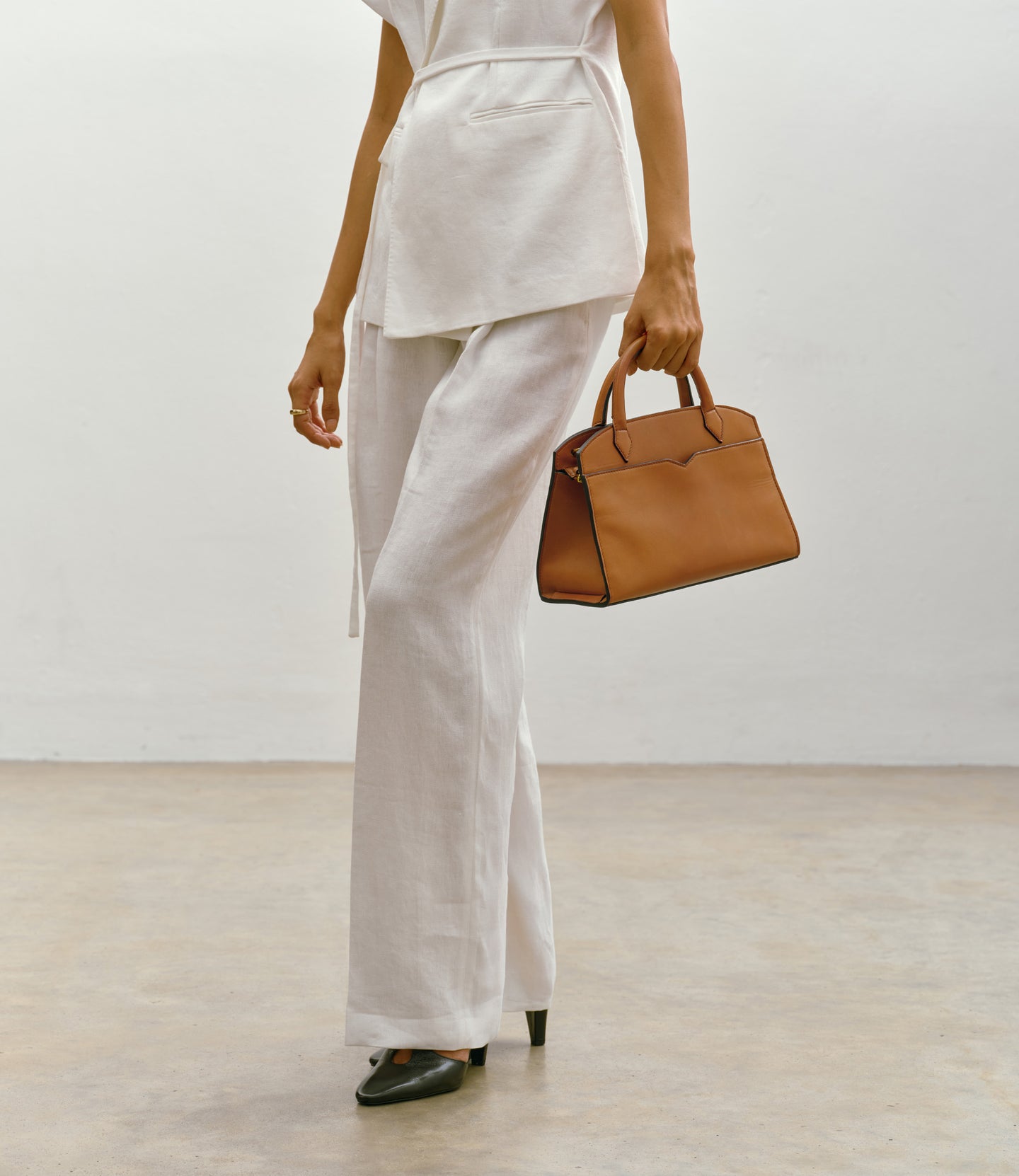 Pendulum 30 Buttery Nappa Cognac