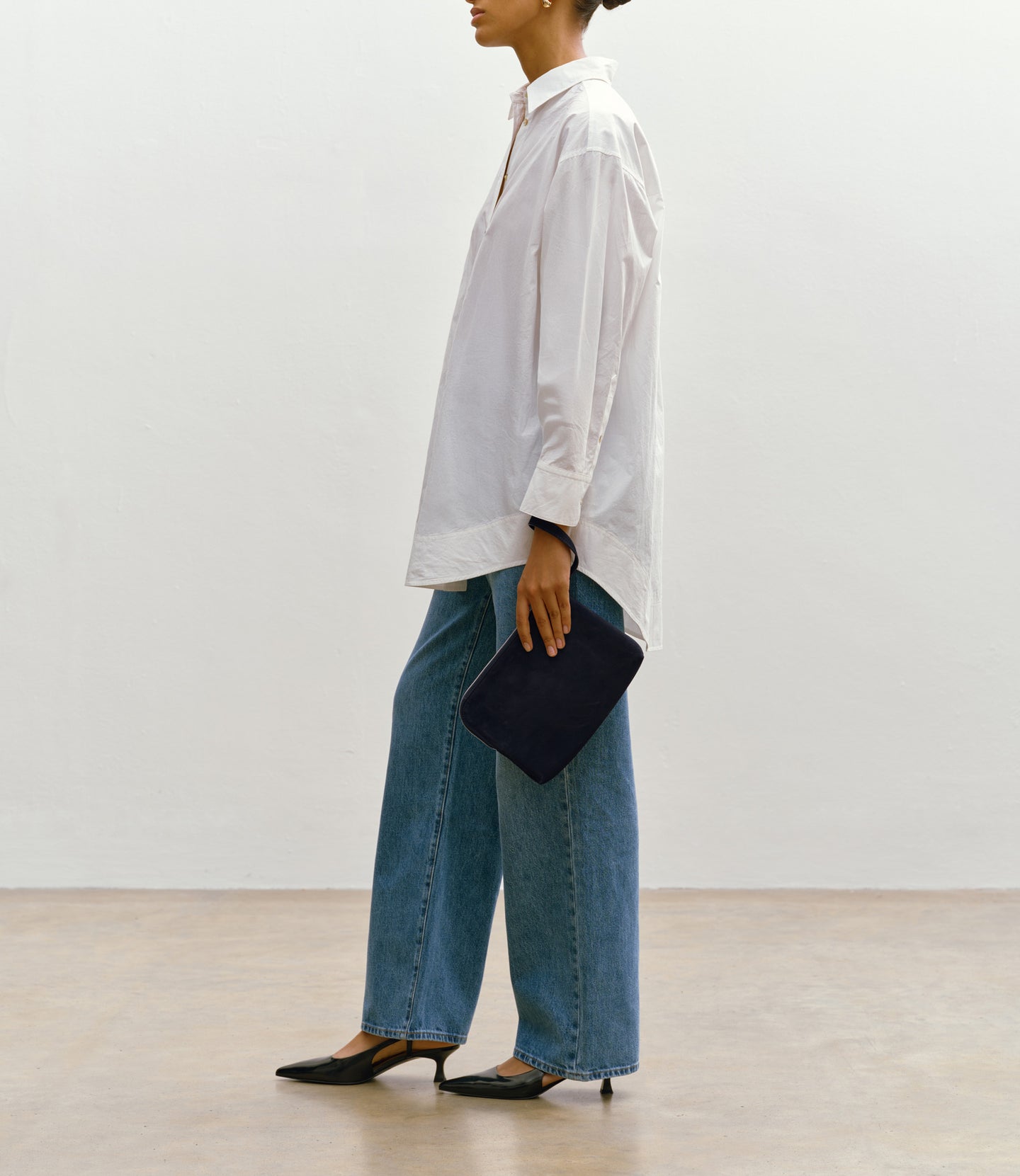 Wristlet Clutch Nubuck Navy